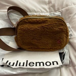 Lululemon fleece belt lag